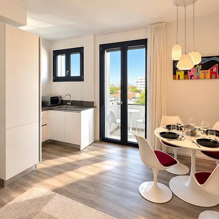 Apartment Altamarea The Level