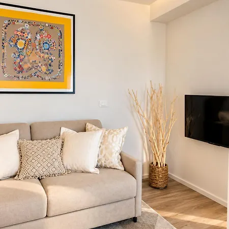 Altamarea The Level Apartment *